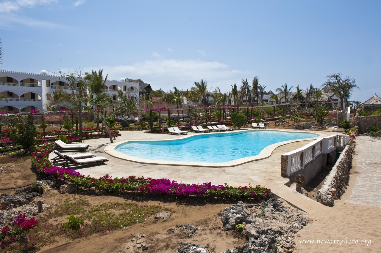 Jumbo Watamu Hotel Екстериор снимка