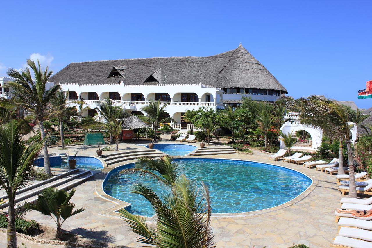 Jumbo Watamu Hotel Екстериор снимка