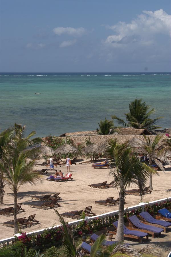 Jumbo Watamu Hotel Екстериор снимка