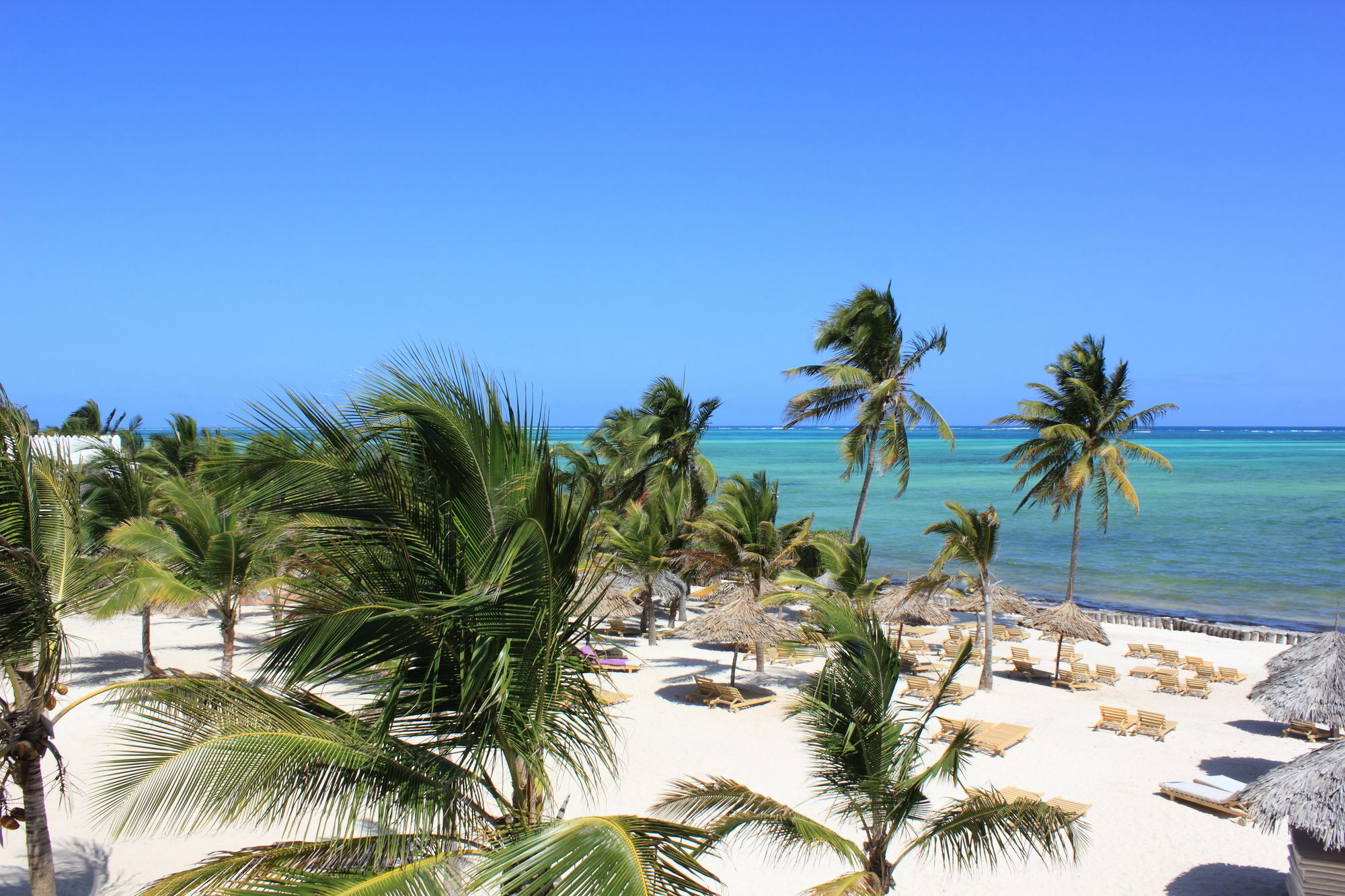 Jumbo Watamu Hotel Екстериор снимка