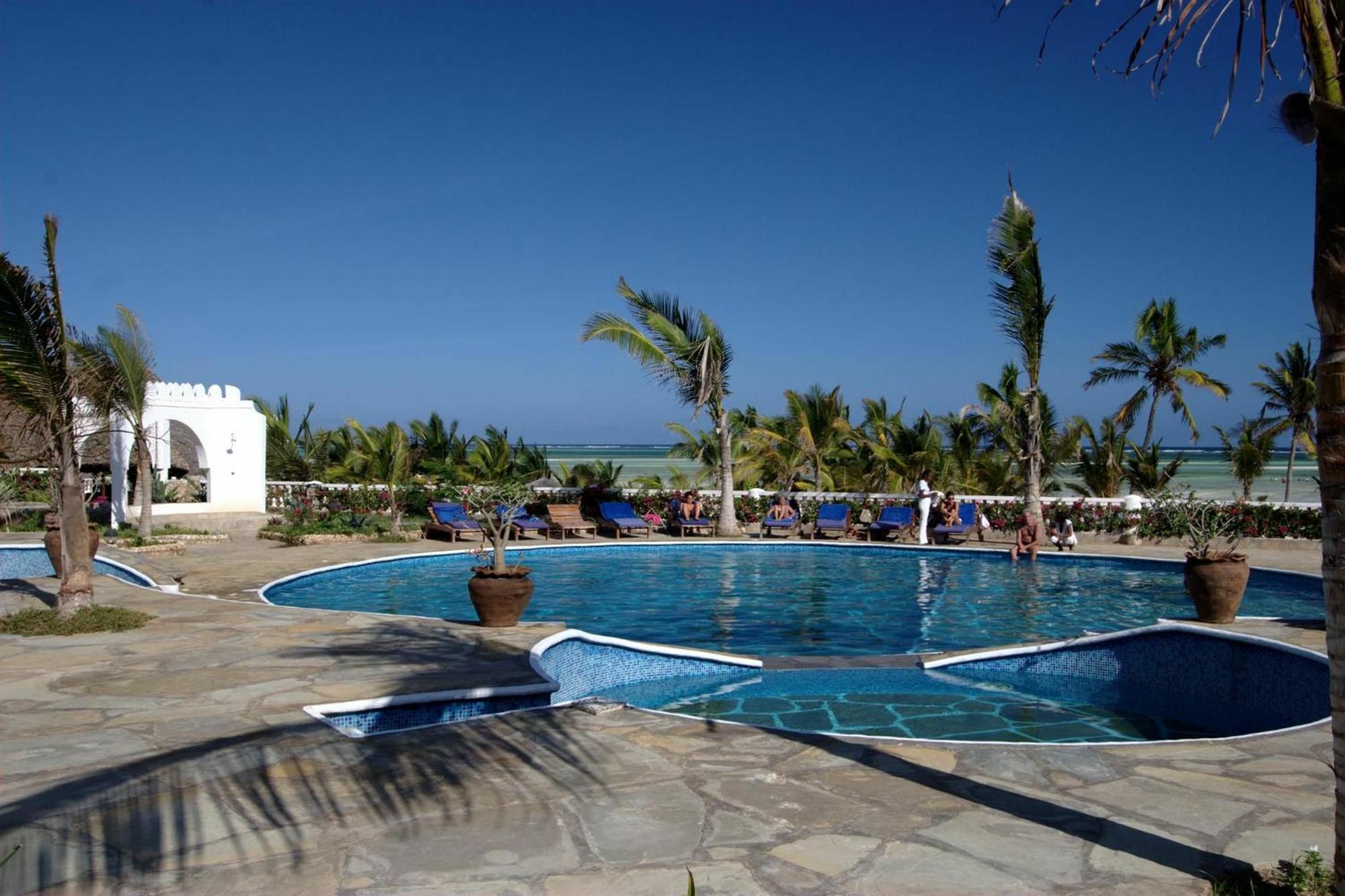 Jumbo Watamu Hotel Екстериор снимка